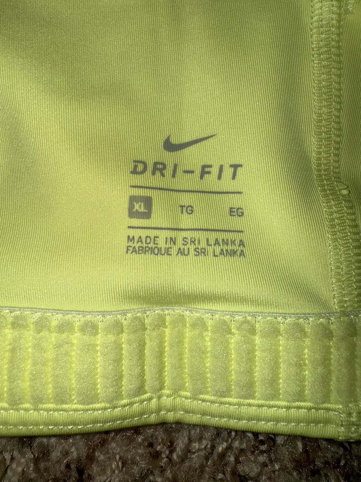 Nike Nike Women's Swoosh Medium-Support Sports Bra Size ONE SIZE - 2 Thumbnail