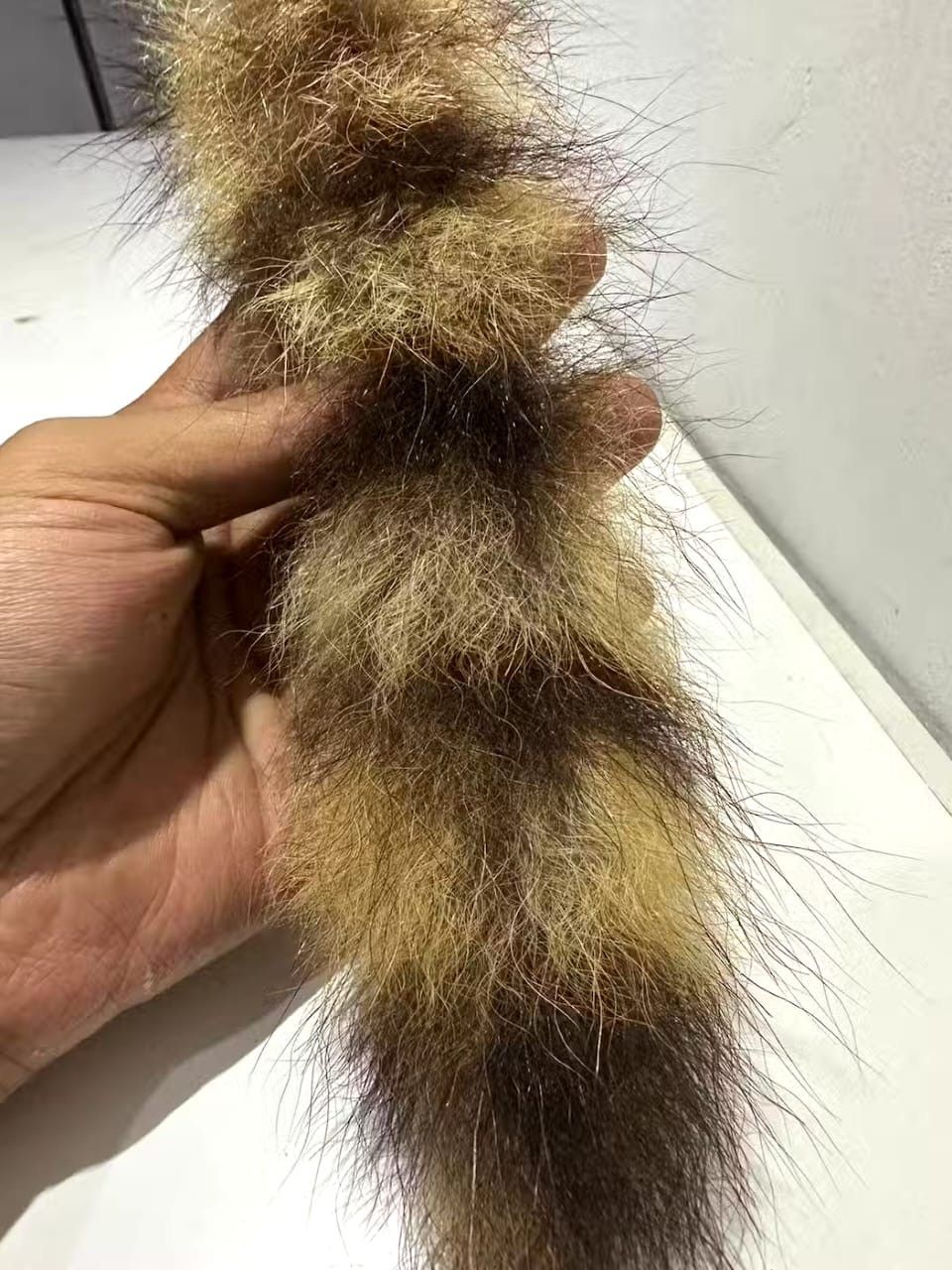 Handmade Faux Fur Accessories KeyChain / Key ring / Tail Design Size ONE SIZE - 7 Thumbnail