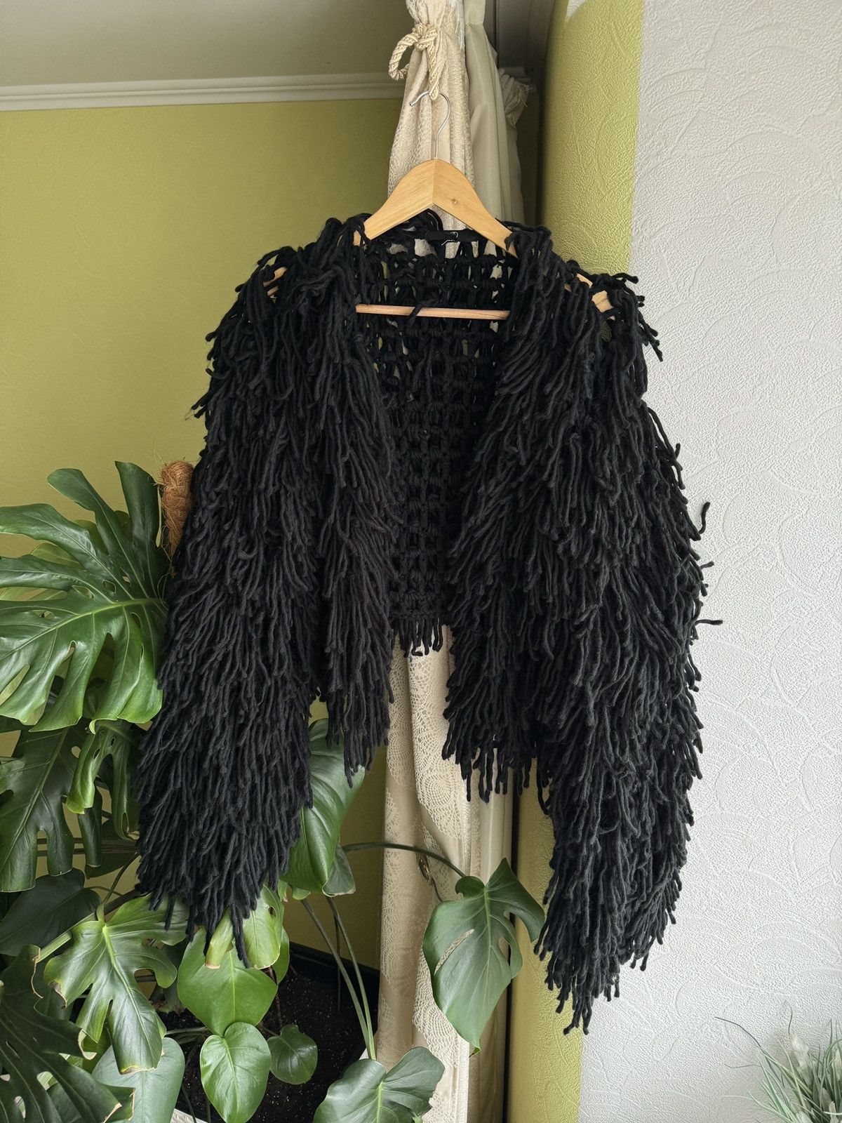 If Six Was Nine Y2K Crazy Fuzzy Tassel Cropped Knit Cardigan Margiela Style Size US M / EU 48-50 / 2 - 3 Thumbnail