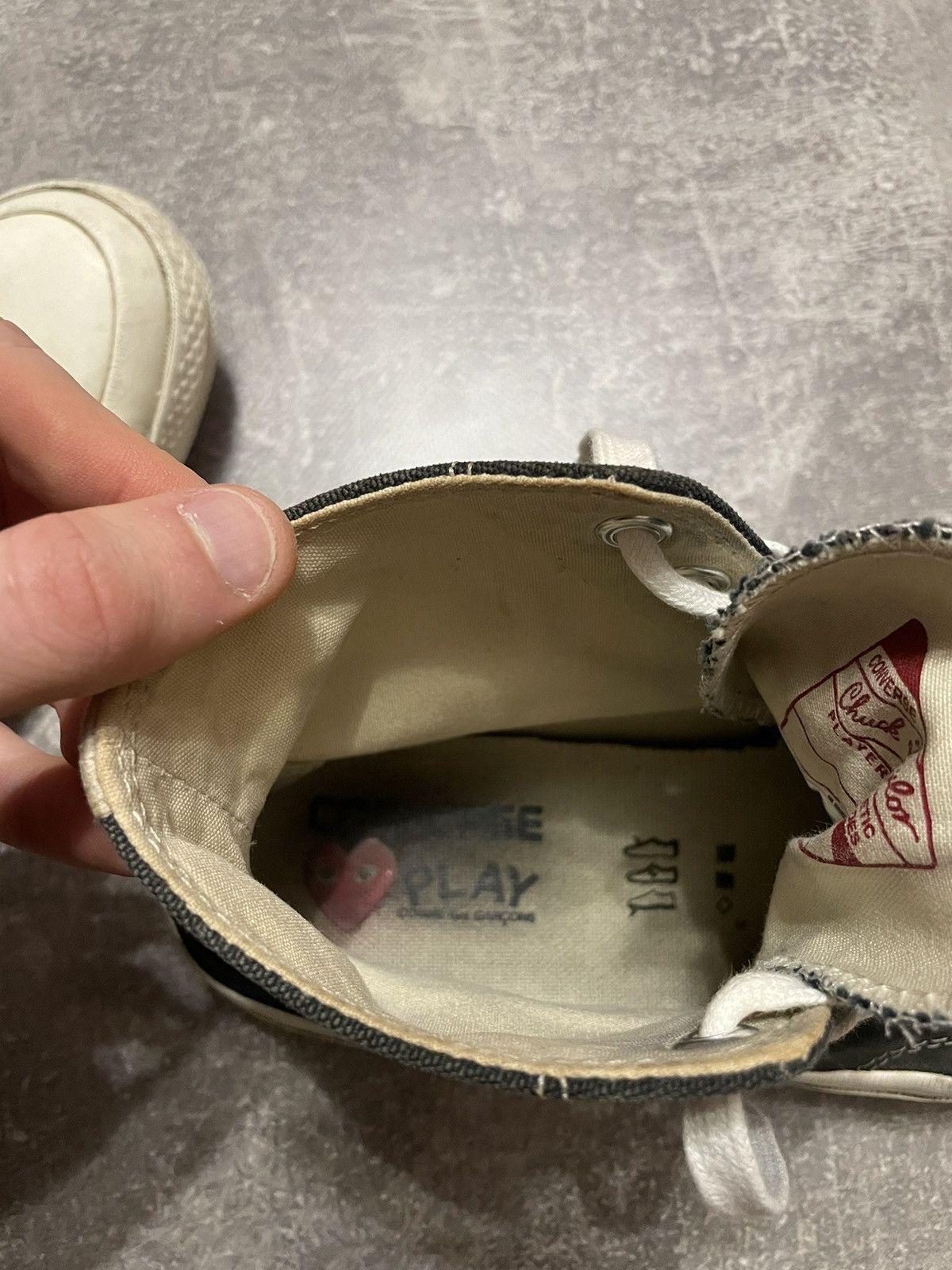CDG by Comme des Garcons × Comme des Garcons × Converse Comme Des Garcons CDG PLAY x Converse Chuck Taylor High 42.5 Size US 9 / EU 42 - 22 Thumbnail
