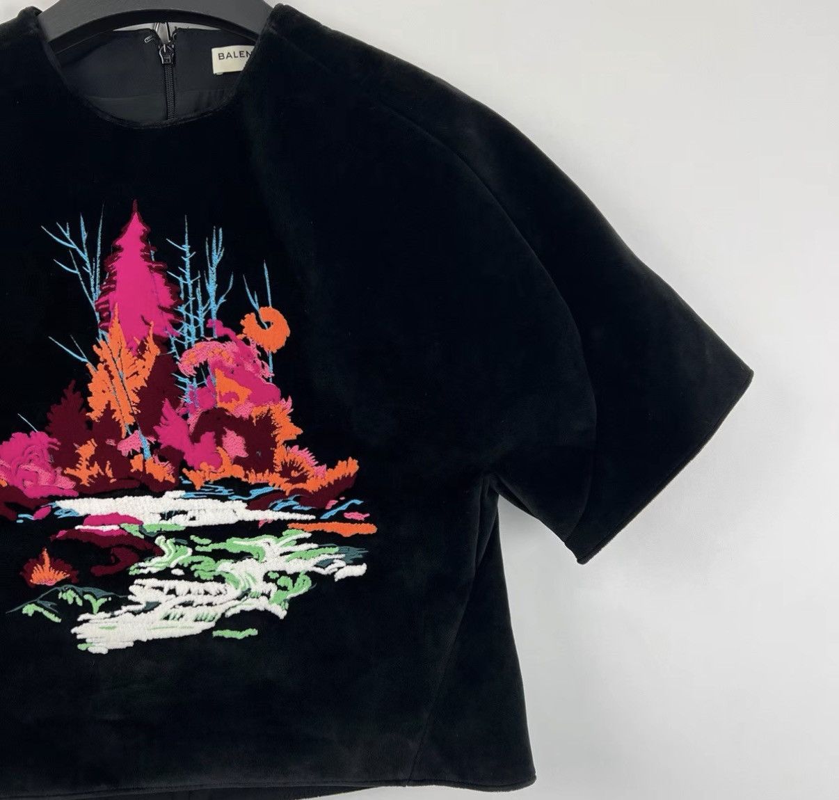 Balenciaga Balenciaga Black Velvet Heavy Embroidery Short Sleeve K12 Size XS / US 0-2 / IT 36-38 - 4 Thumbnail