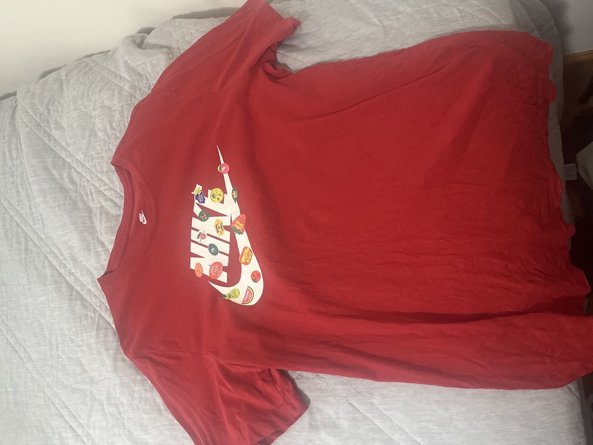 Nike Nike Fruit Graphic Swoosh Red Medium Size US M / EU 48-50 / 2 - 1 Thumbnail