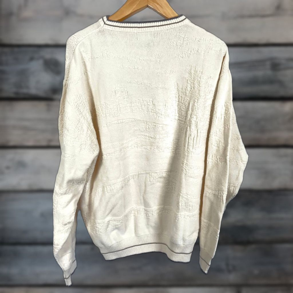 Vintage VINTAGE 90s Golf Motif Sweater Trader Bay Men Large Ivory Embroidered Knit Cotton Textured Crew Neck Pullover Casual Adults Mens Size US L / EU 52-54 / 3 - 1 Thumbnail