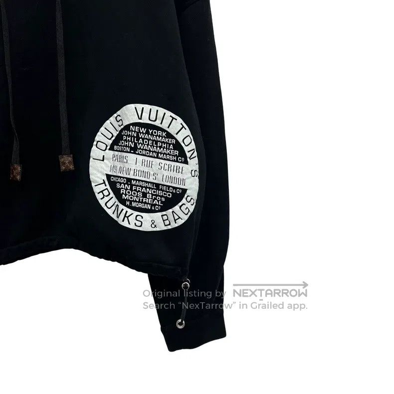 Louis Vuitton Louis Vuitton Logo printed hooded long sleeve sweatshirt Size US S / EU 44-46 / 1 - 3 Thumbnail