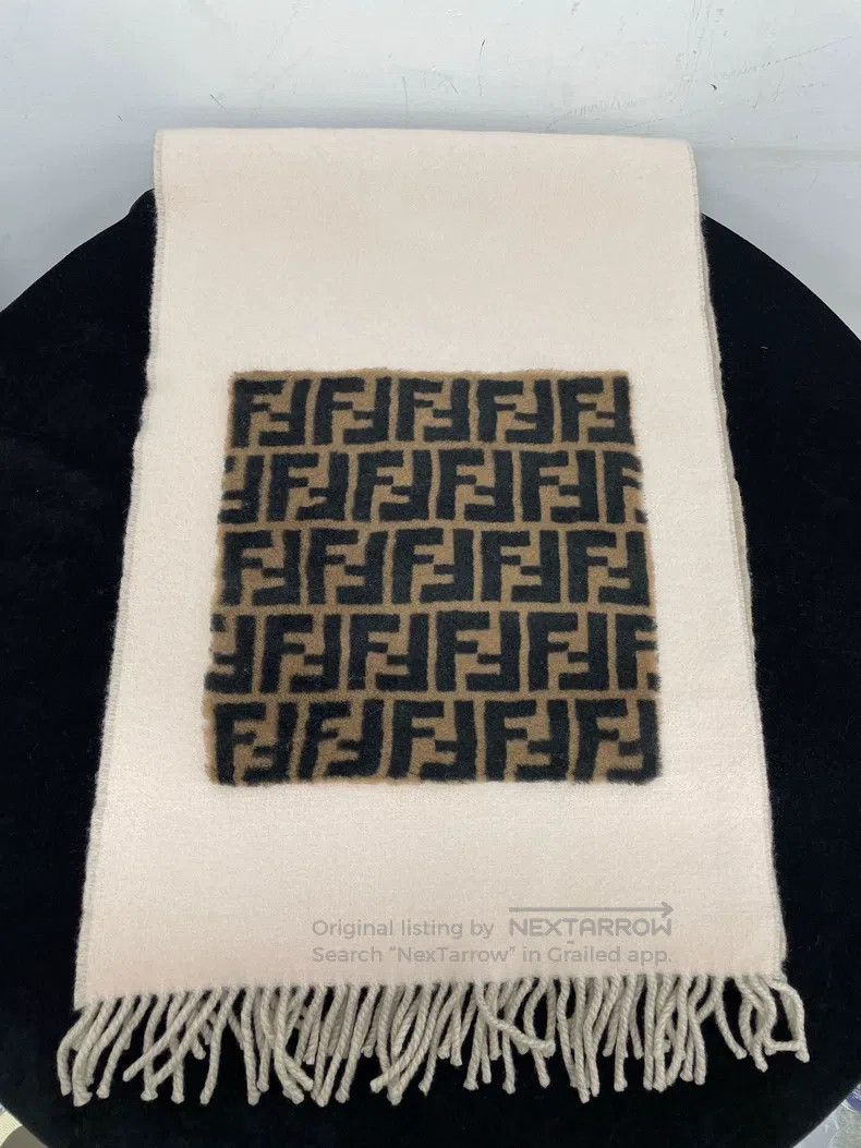 Fendi Fendi size 38*215cm Cashmere Wool Scarf Size ONE SIZE - 1 Thumbnail