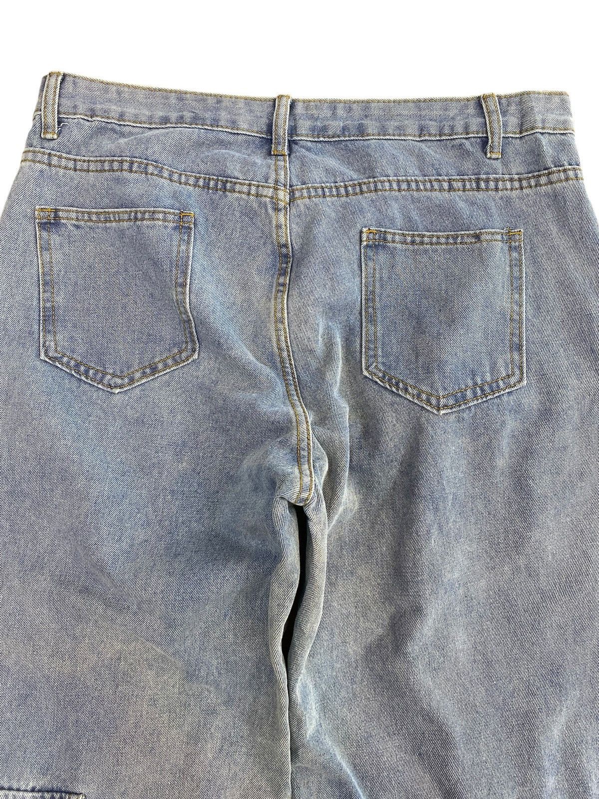 Shein Shein Baggy Light Wash Carpenter Jeans with Utility Pockets Size US 34 / EU 50 - 4 Thumbnail