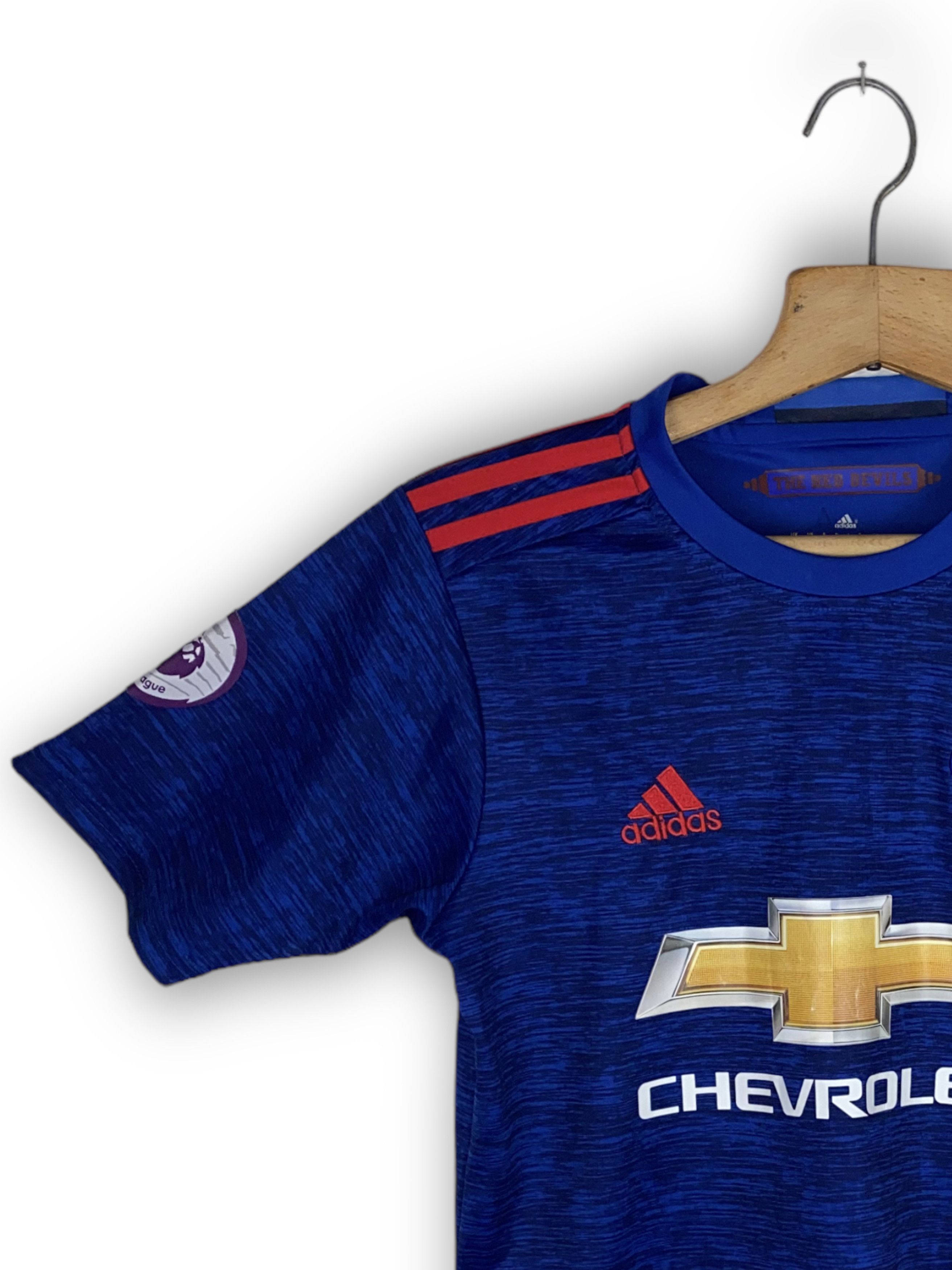 Adidas Vintage 16/17 IBRAHIMOVIC Manchester United Navy Jersey M471 Size US S / EU 44-46 / 1 - 3 Thumbnail