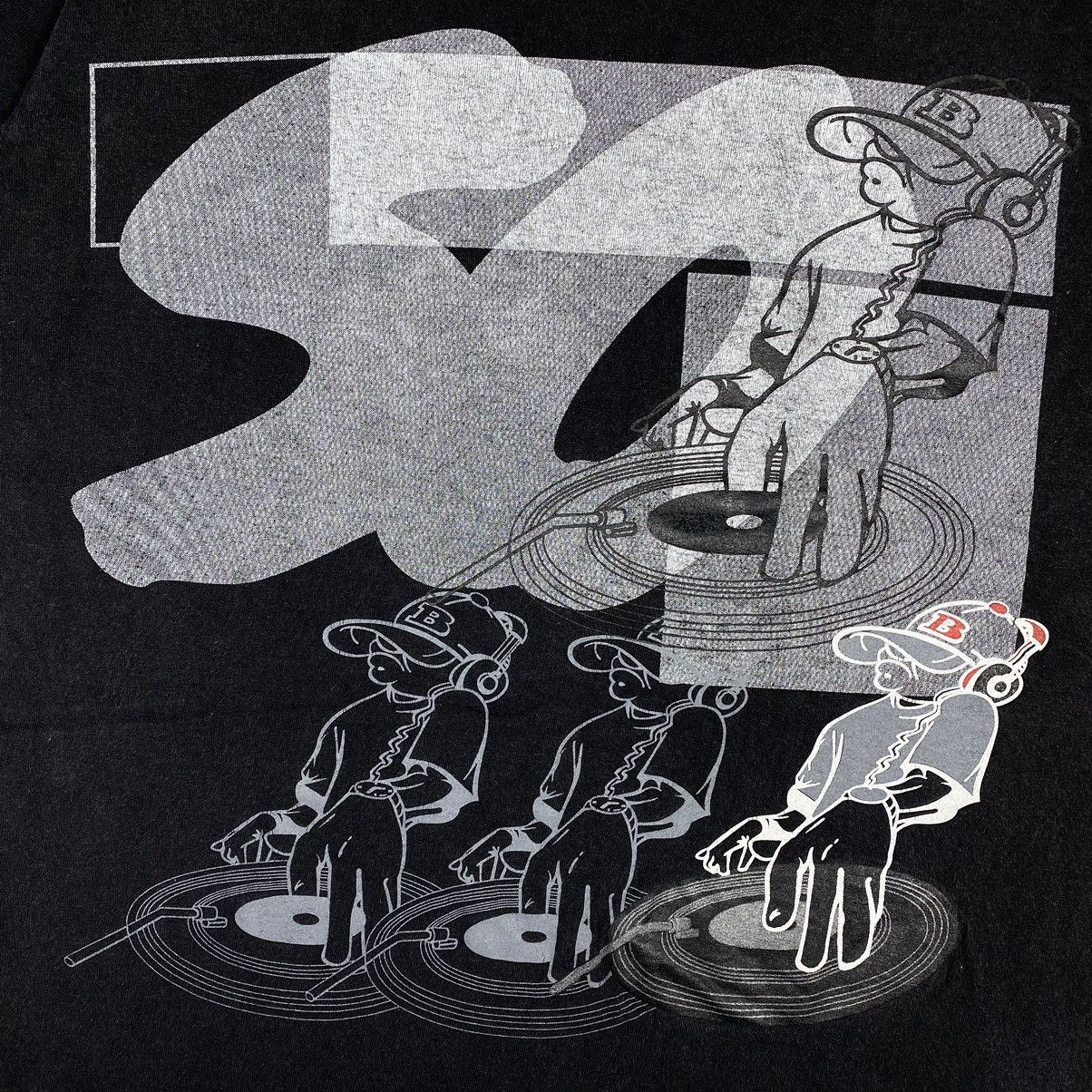 Rap Tees × Vintage VINTAGE 90's SCHOOL OF HARD KNOCKS HIP-HOP DJ TEE Size US S / EU 44-46 / 1 - 3 Thumbnail