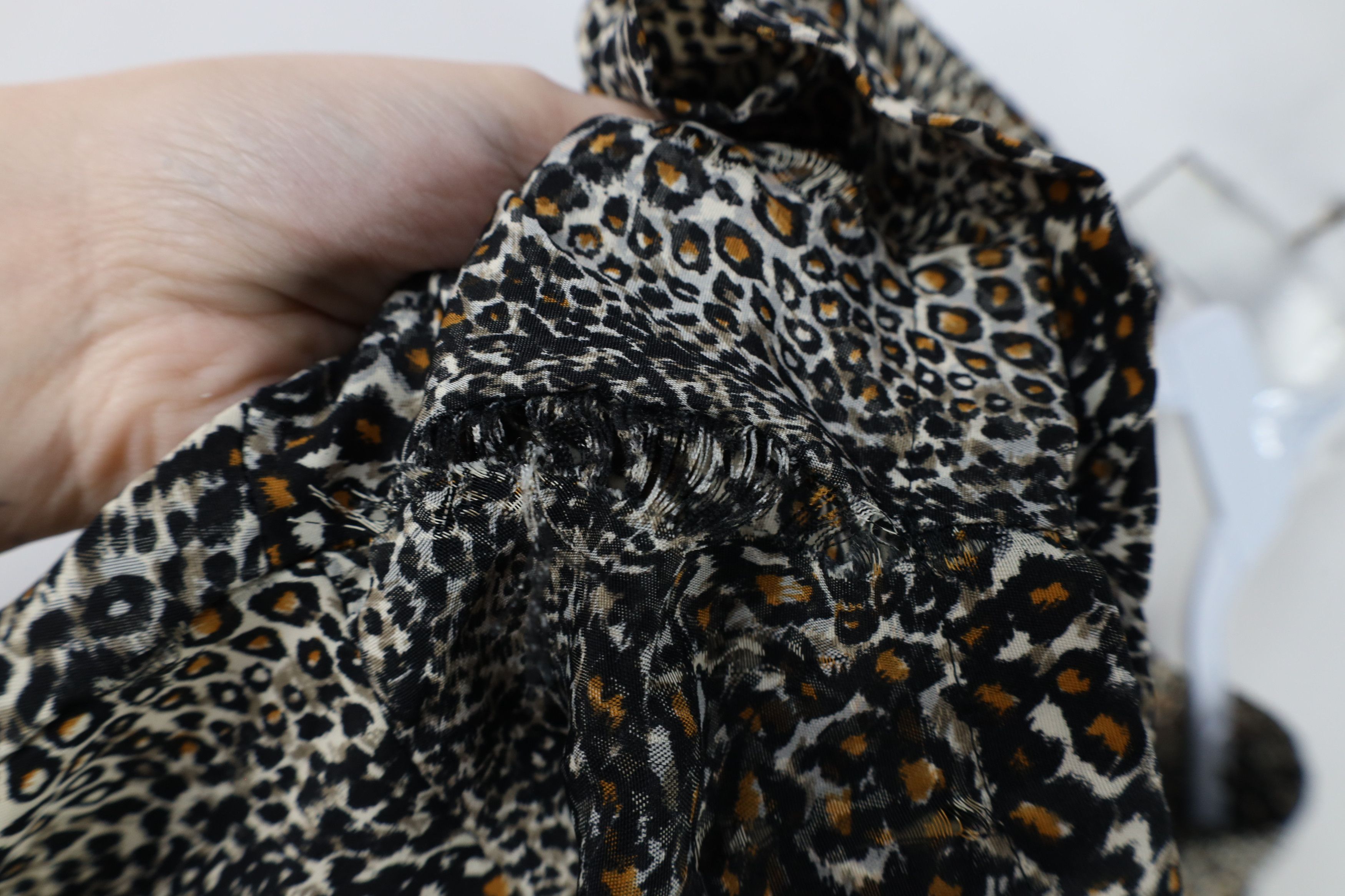 Vintage Vintage 90s Streetwear Leopard Cheetah Blouse Shirt USA Size L / US 10 / IT 46 - 6 Thumbnail