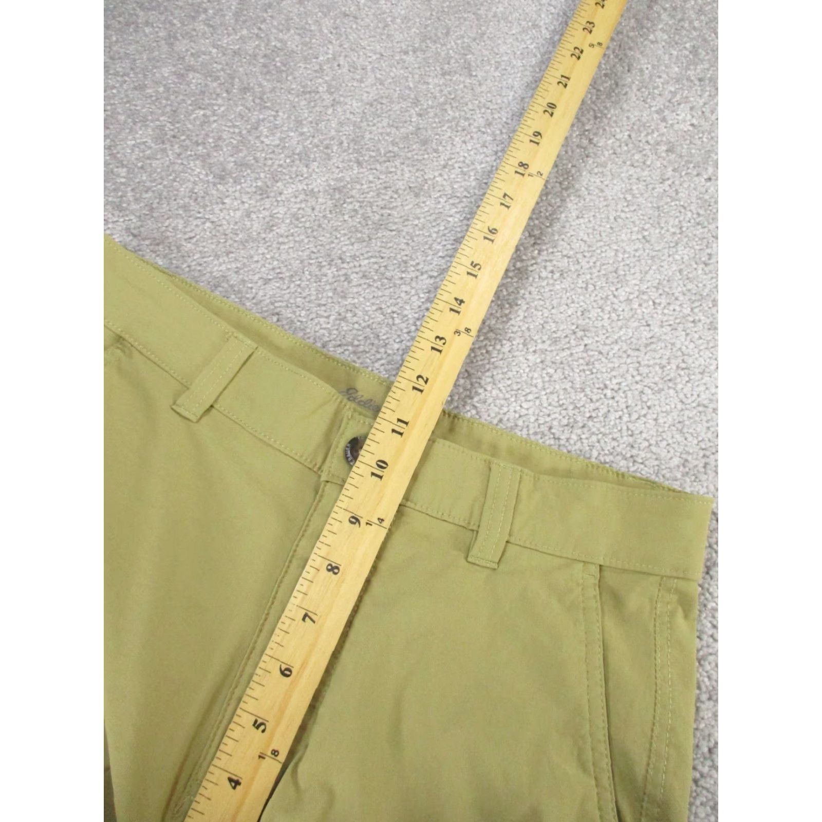 Eddie Bauer Eddie Bauer Shorts Mens 30 Travex Khaki Tech Chinos Size US 30 / EU 46 - 6 Thumbnail