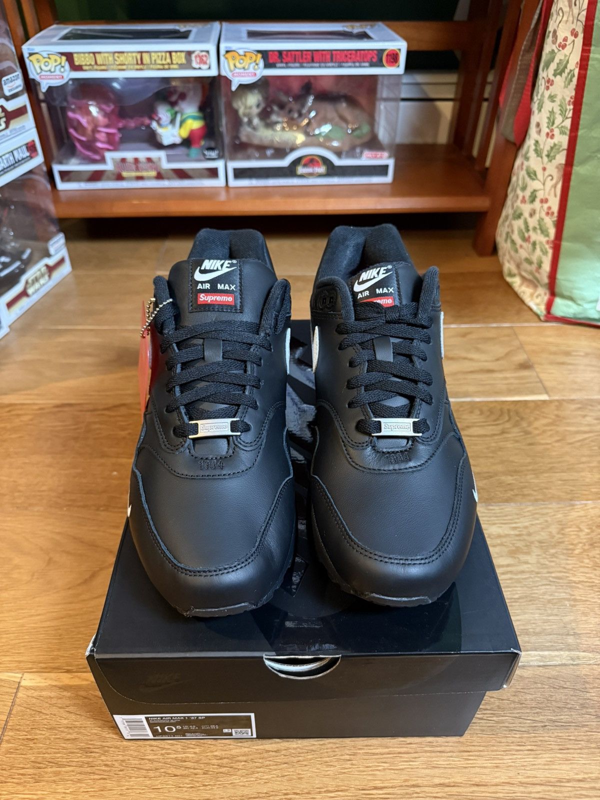 Nike × Supreme Supreme Nike Air Max 1 ‘87 SP “Black” Size US 10.5 / EU 43-44 - 2 Thumbnail