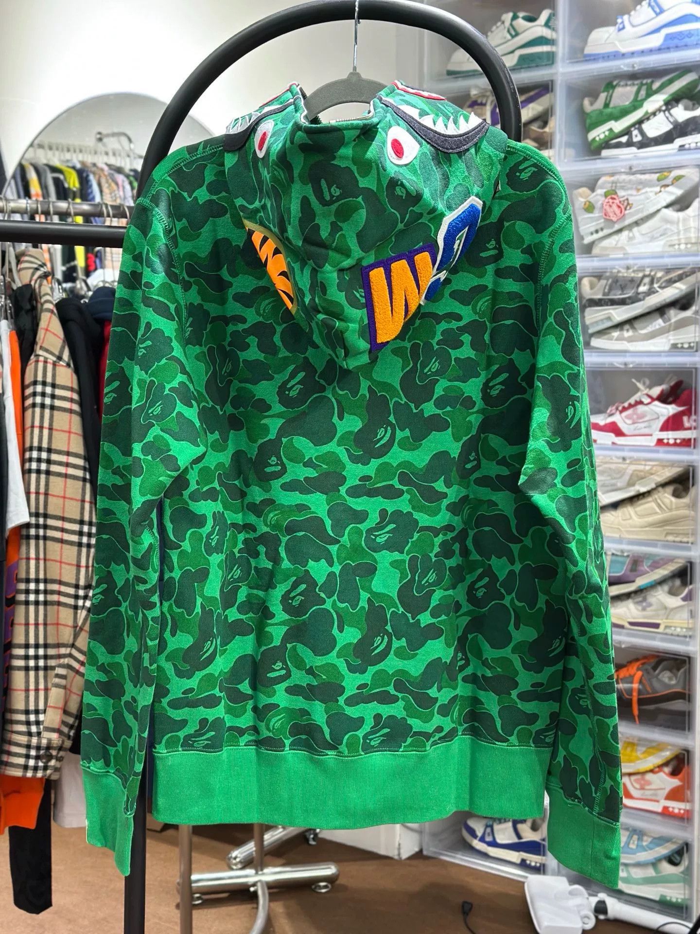 Bape Bape Green Hoodie L Men Size US L / EU 52-54 / 3 - 1 Thumbnail