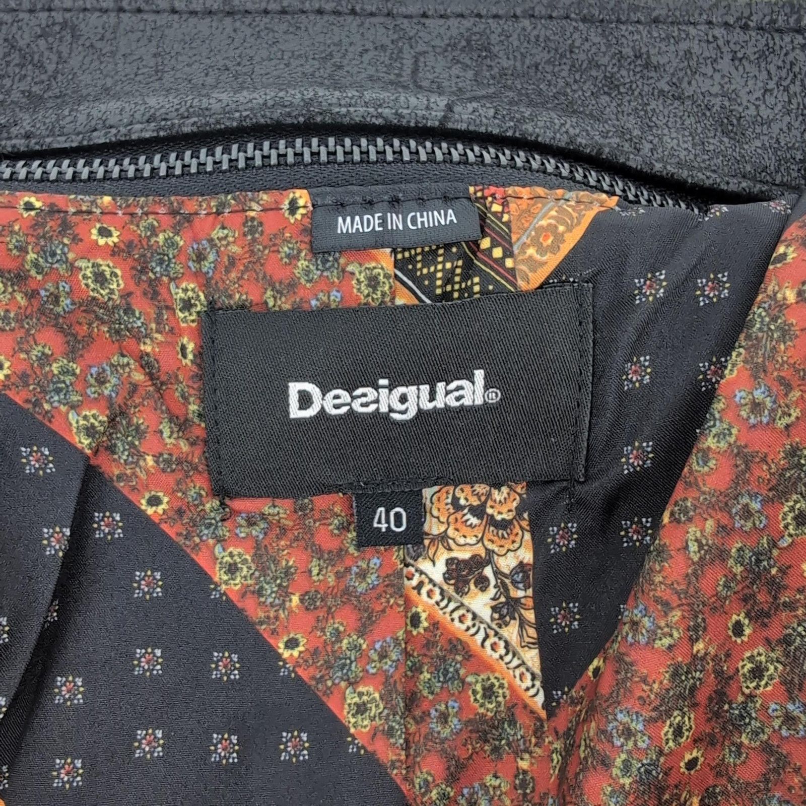 Desigual Desigual Millet NWT Black Zipper Motorcycle Jacket US Size 6 Size S / US 4 / IT 40 - 7 Thumbnail