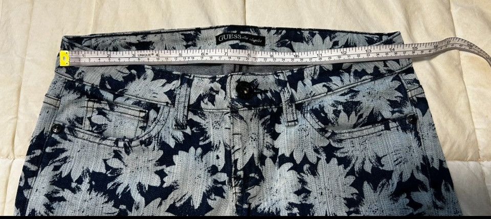 Guess Guess Skinny Jeans Size 28" / US 6 / IT 42 - 2 Thumbnail