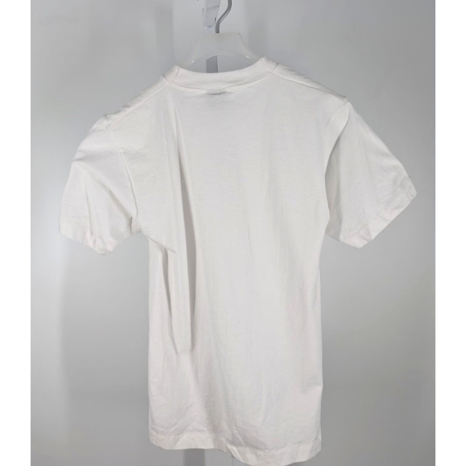 Vintage VINTAGE Screen Stars Best Blank T-Shirt White Single Stitch 50/50 USA M 18x24 Mens Women Unisex Basic Tee 80s 90s Size US M / EU 48-50 / 2 - 3 Thumbnail