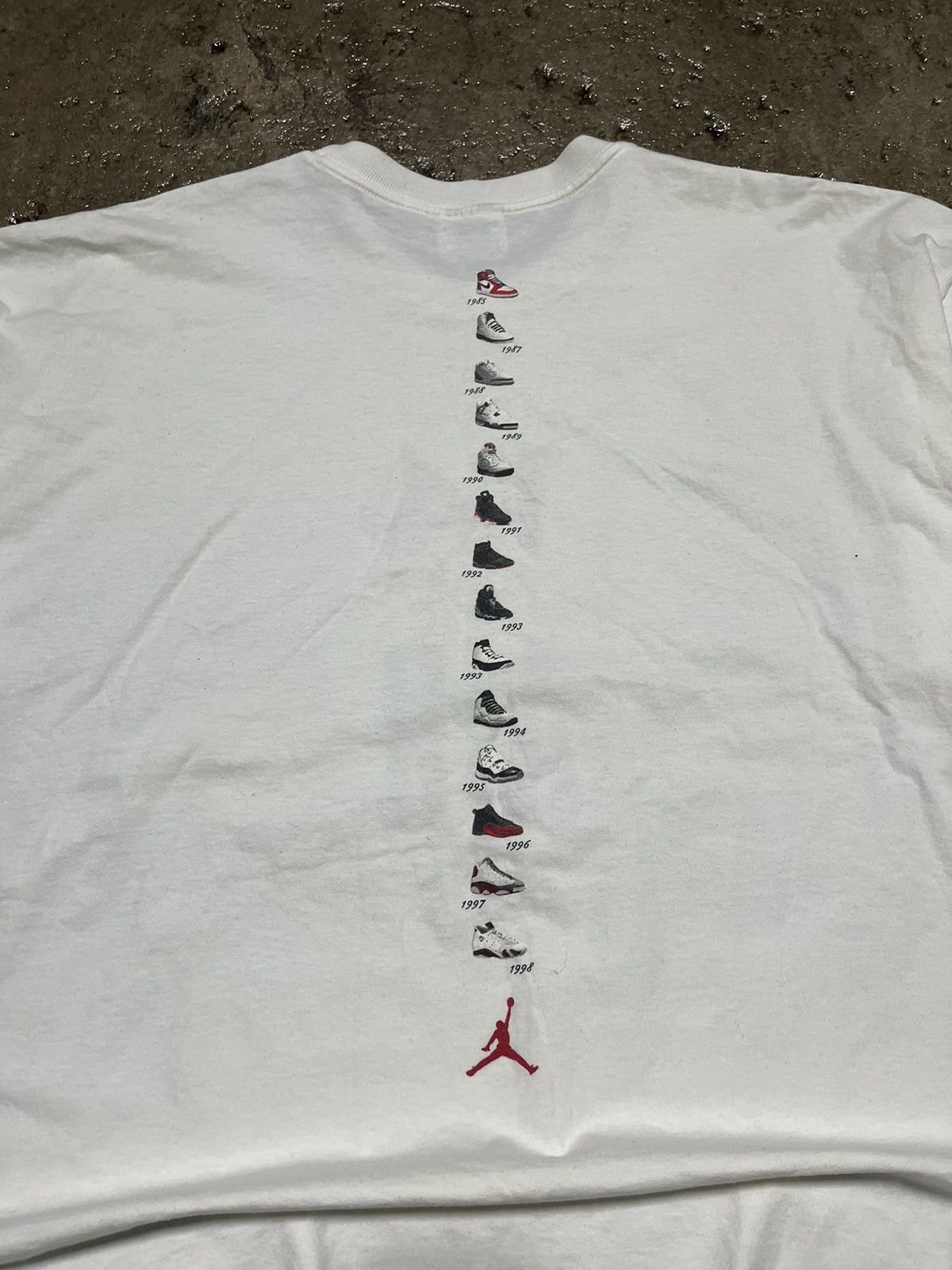 Jordan Brand × Nike × Vintage CRAZY VINTAGE 90s AIR JORDAN x NIKE WHITE NBA BULLS TEE Size US XXL / EU 58 / 5 - 1 Thumbnail