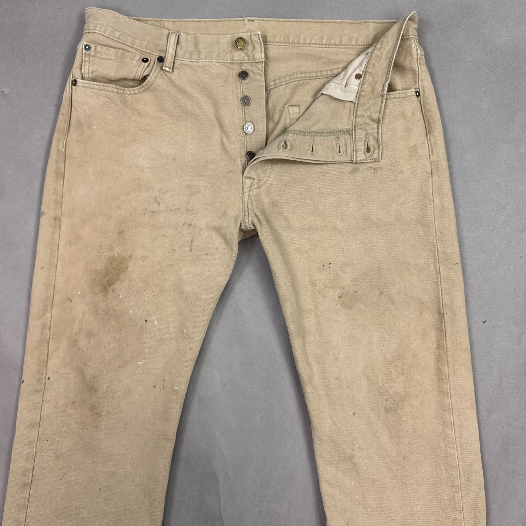 Levi's VINTAGE Levi's 501 Jeans 36x32 Beige Denim Button Fly Thrashed Workwear Distressed Stains Mens Pants 5-Pocket Denim Jeans Regular Fit Cotton Size US 36 / EU 52 - 2 Thumbnail