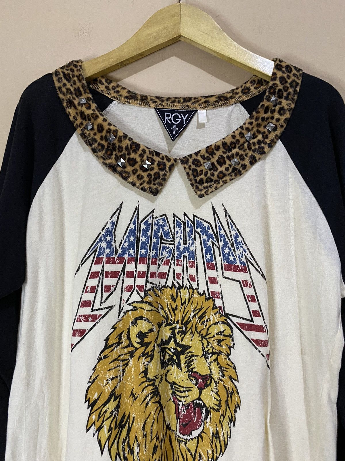 Beauty Beast Y2K RGY Japan Mighty Lion With Leopard Neck Long Sleeve Size M / US 6-8 / IT 42-44 - 3 Thumbnail