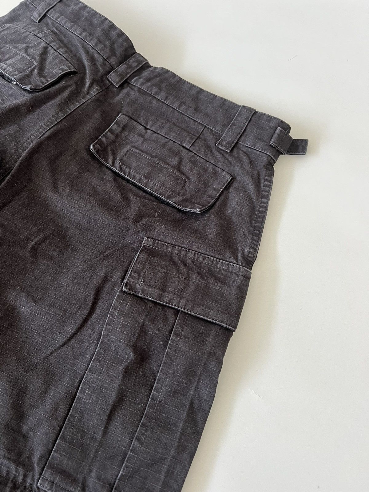 Balenciaga Balenciaga Baggy Cargo Pants Size US 30 / EU 46 - 11 Thumbnail