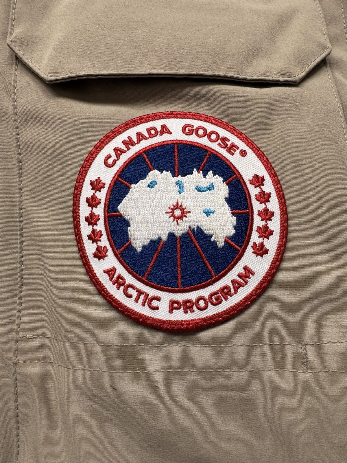 Canada Goose Canada Goose Expedition Beige Mens S/M Perfect Size US S / EU 44-46 / 1 - 4 Thumbnail