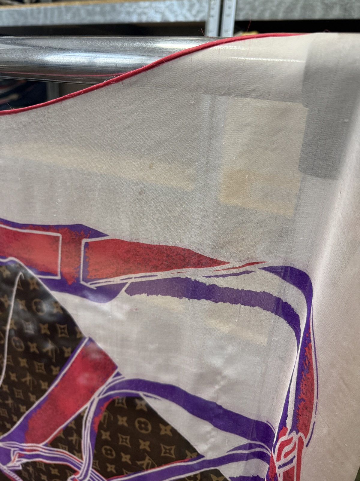 Louis Vuitton 🇮🇹 Louis Vuitton Monogram Silk Scarf Shawl Wrap Luxury Rare Size ONE SIZE - 7 Thumbnail