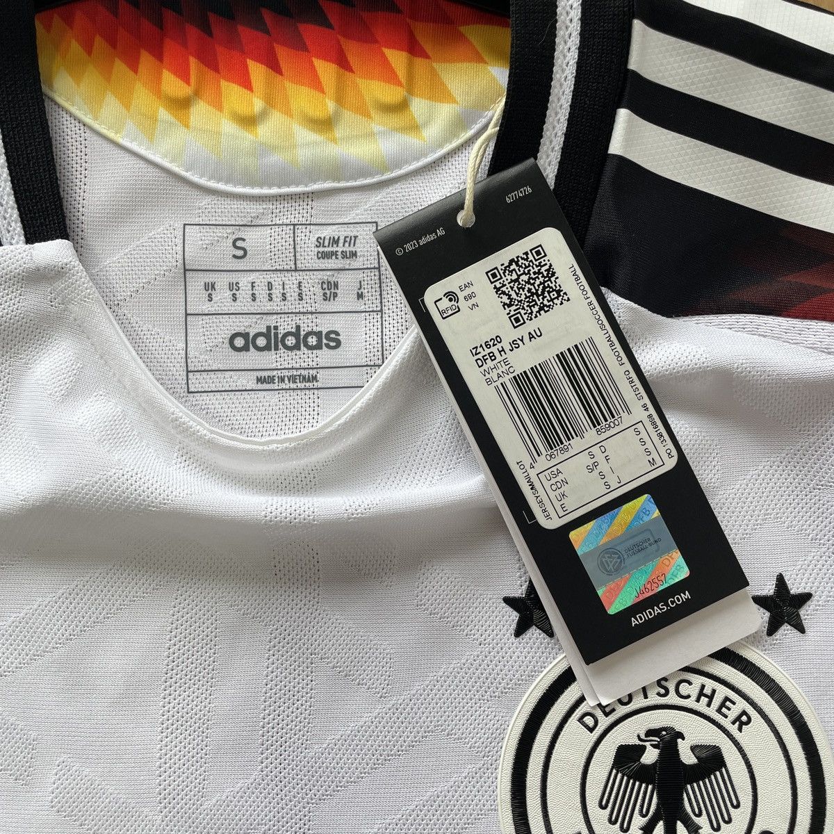 Adidas Germany Adidas Authentic HEAT.RDY Jersey 2024/2025 size S Size US S / EU 44-46 / 1 - 5 Thumbnail