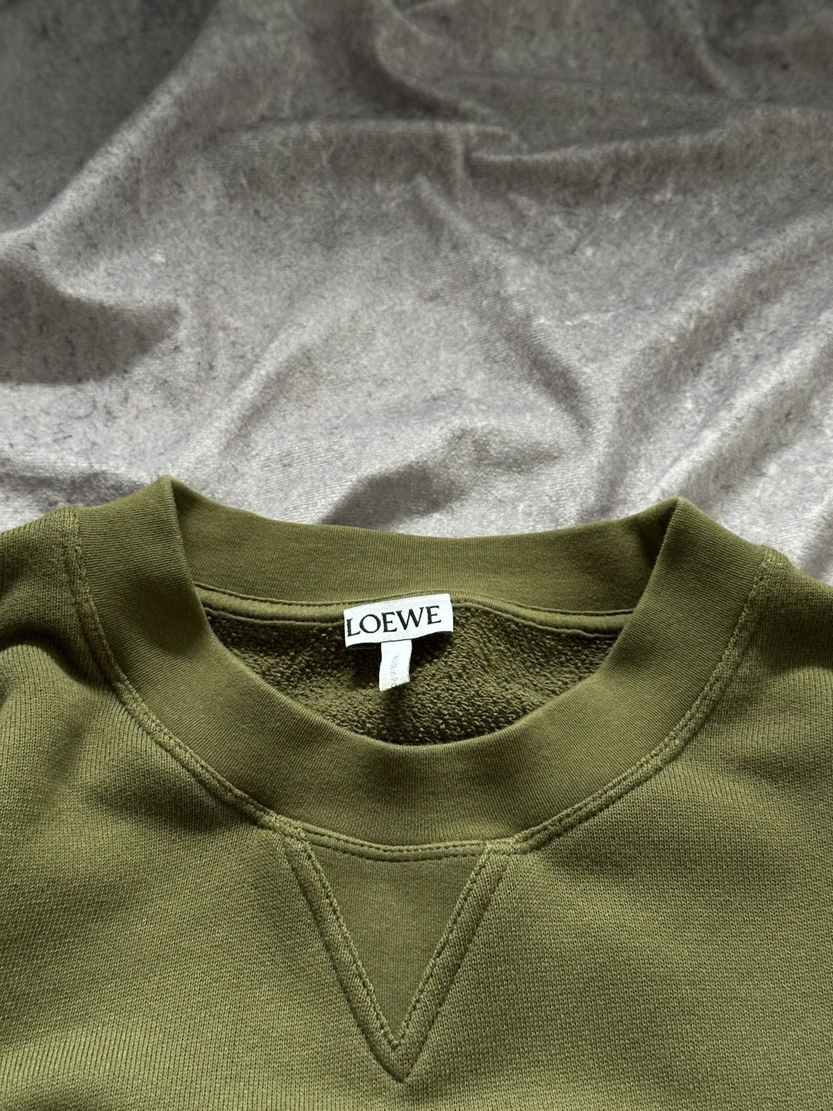 Loewe Loewe Slim Fit Anagram Flowers Logo Embroidered Sweatshirt Size US S / EU 44-46 / 1 - 7 Thumbnail