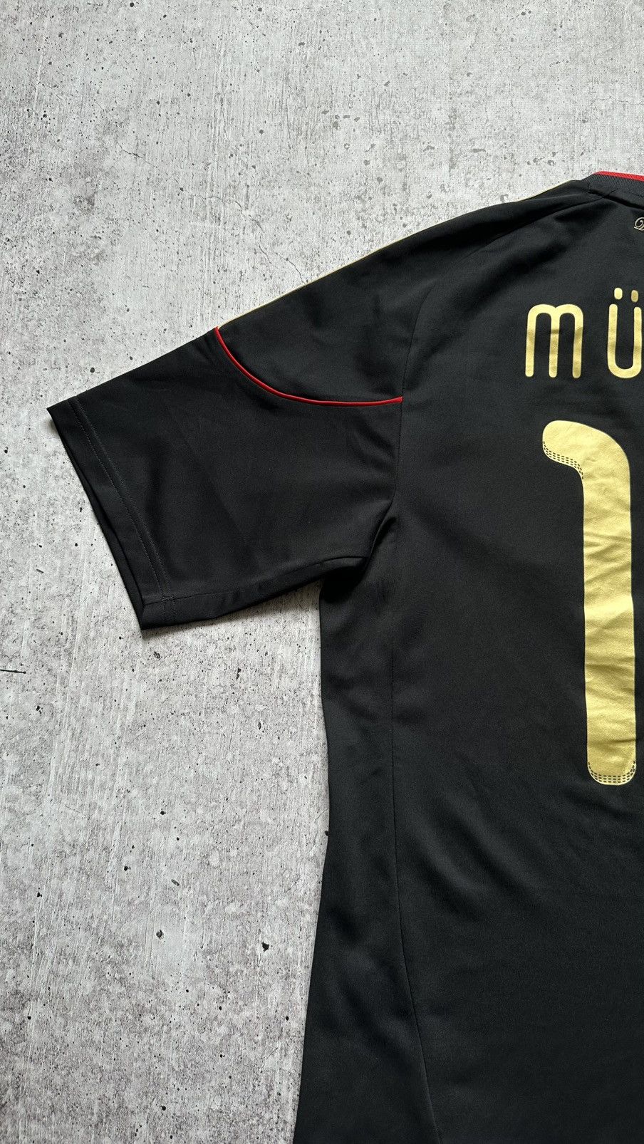 Adidas 2010 Adidas Germany Thomas Muller #13 Vintage Soccer Jersey Size US M / EU 48-50 / 2 - 14 Thumbnail