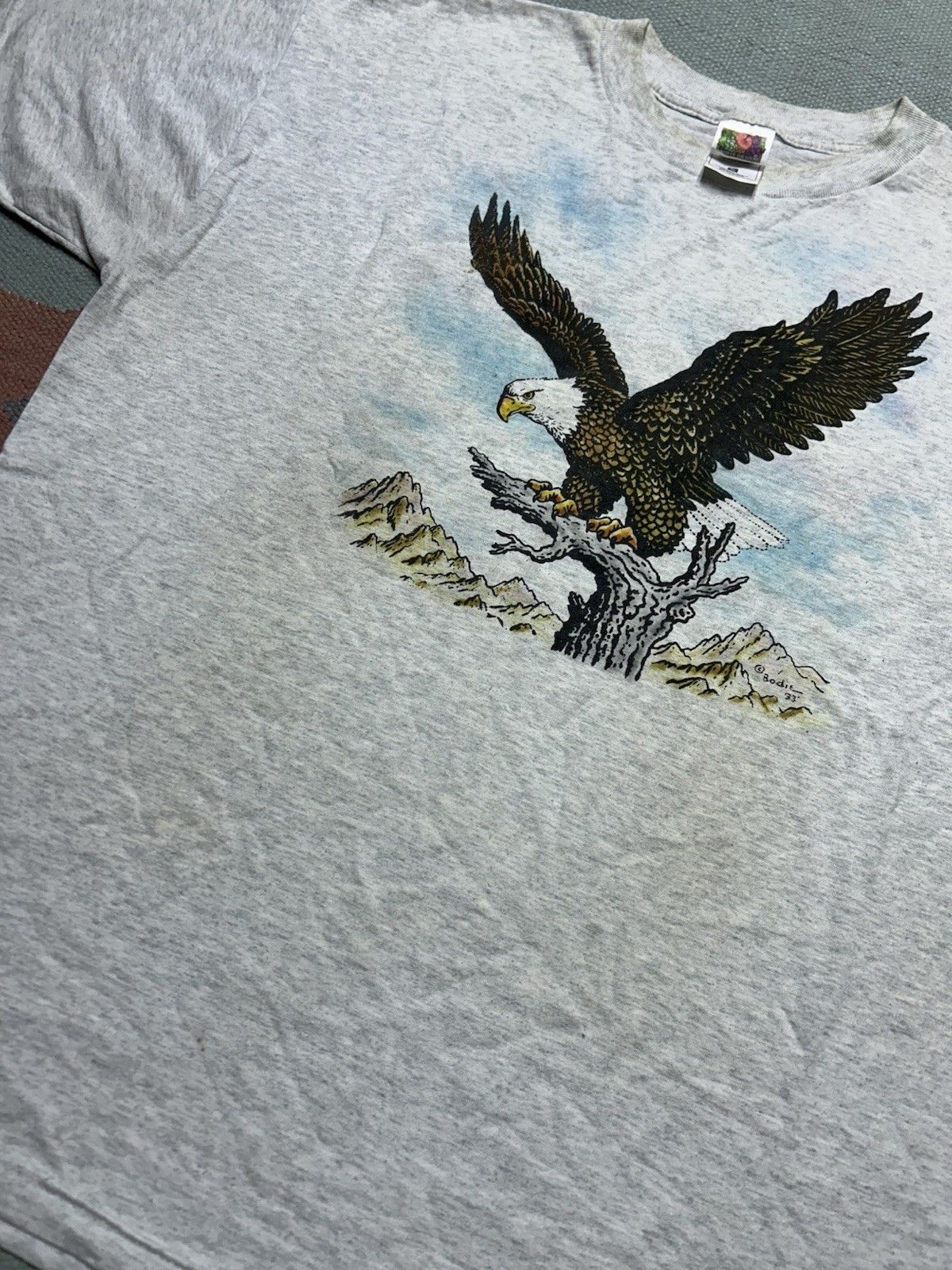 Vintage Vtg 90s t shirt flying eagle bird animal nature tee FOTL XL Size US XL / EU 56 / 4 - 3 Thumbnail