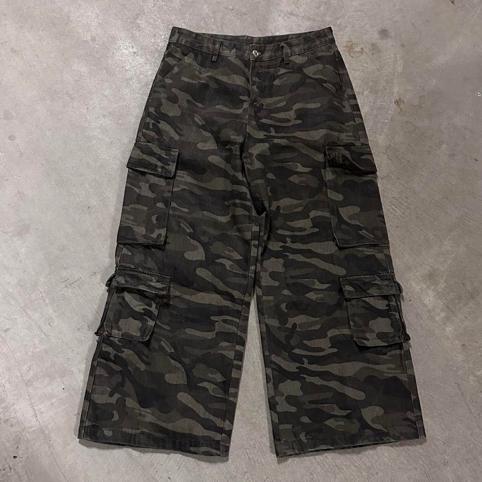 Other GREEN CAMO CARGO WAIST 28 FLAT ND Size US 28 / EU 44 - 1 Thumbnail