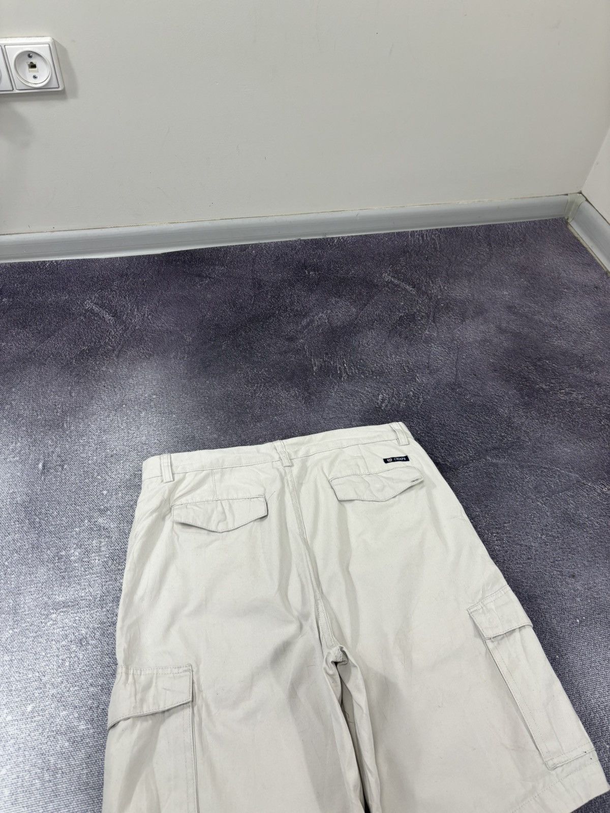 Chaps Ralph Lauren Vintage Chaps Ralph Lauren Y2K Beige Hype Cargo Shorts Size US 32 / EU 48 - 14 Thumbnail