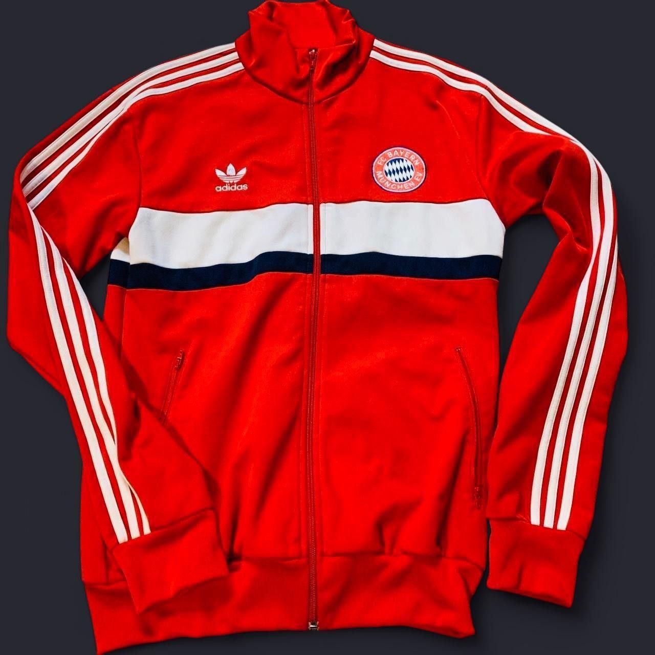 Adidas Vintage Bayern Munich Track Jacket Vintage Sz Large Adidas Size US L / EU 52-54 / 3 - 4 Thumbnail