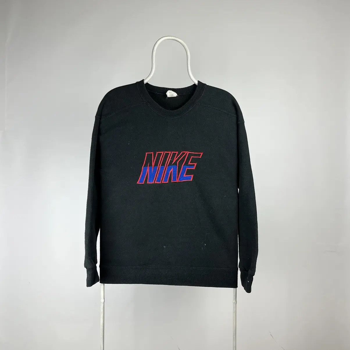 Nike Nike vintage sweaters box logo size Medium USA Size US M / EU 48-50 / 2 - 1 Thumbnail