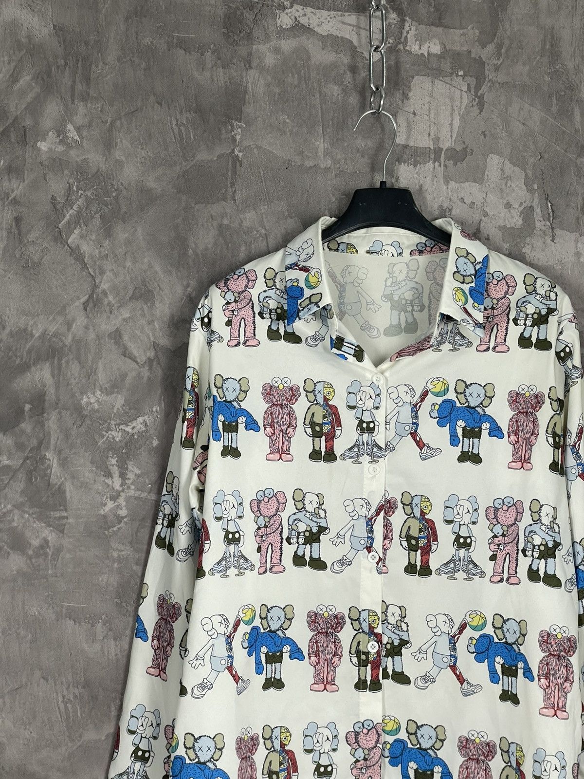 Hypebeast × Kaws VINTAGE MULTILOGO KAWS HYPEBEAST SHIRT BUTTON UP Size US M / EU 48-50 / 2 - 3 Thumbnail
