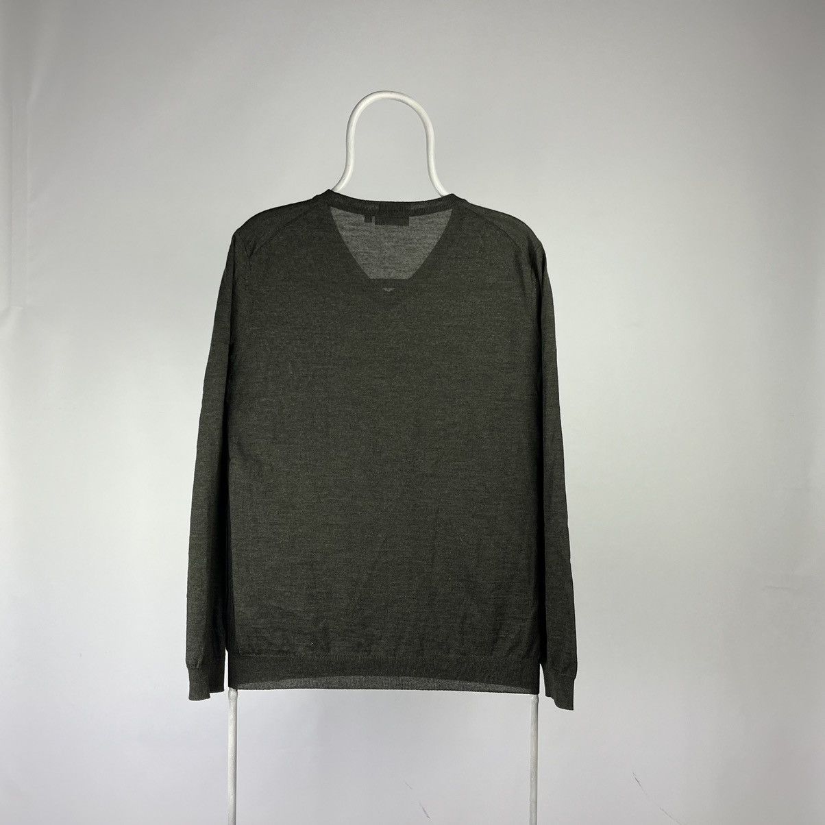 Hugo Boss Hugo boss jumper merino wool size Large Size US L / EU 52-54 / 3 - 2 Thumbnail
