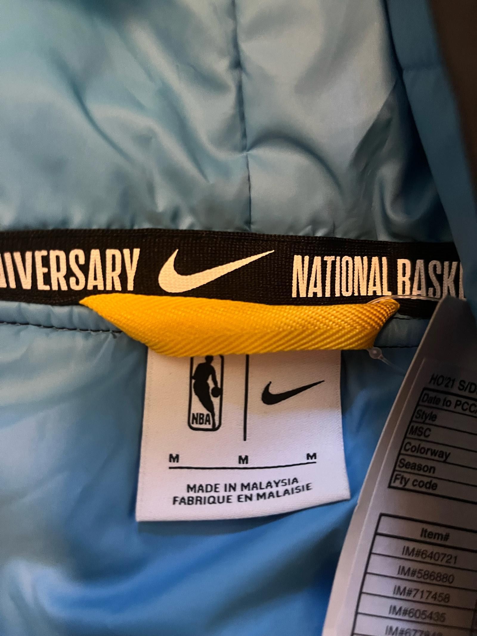 Nike Nike Men’s NBA Los Angeles Lakers Courtside Jacket Sample Size US M / EU 48-50 / 2 - 7 Thumbnail