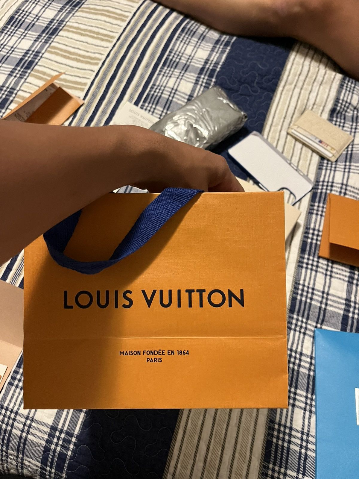 Louis Vuitton Louis Vuitton Shopper Bag & Box, Authentic, Gently Used Size ONE SIZE - 8 Thumbnail