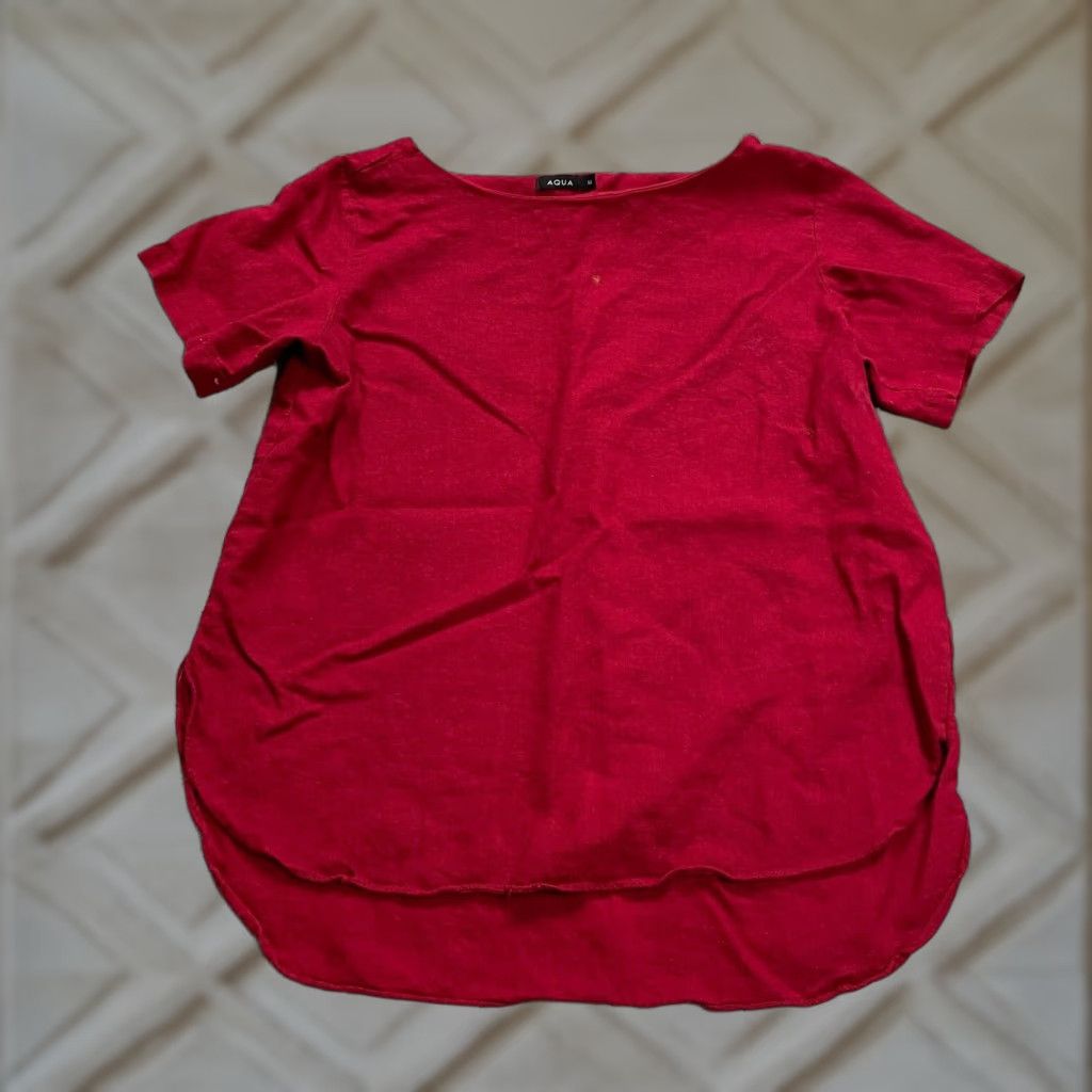 AQUA Aqua Blouse Shirt Womens M Red Short Sleeve Casual Knit Viscose Logo Classic Designer Size M / US 6-8 / IT 42-44 - 1 Thumbnail