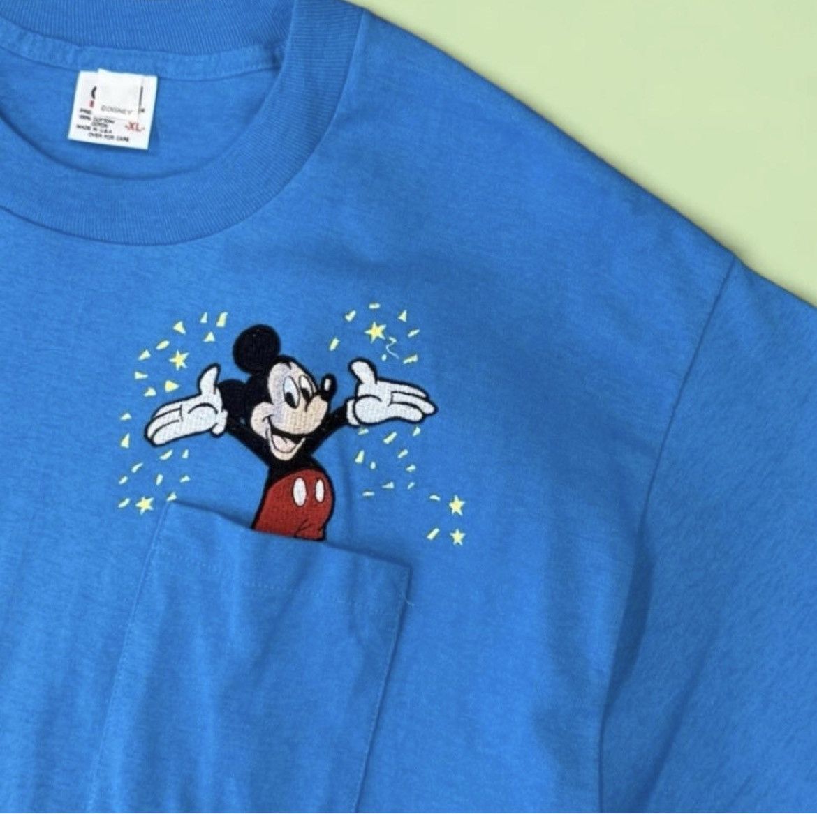 Disney Vintage Mickey Mouse Embroidered Pocket Tee Size US XL / EU 56 / 4 - 1 Thumbnail