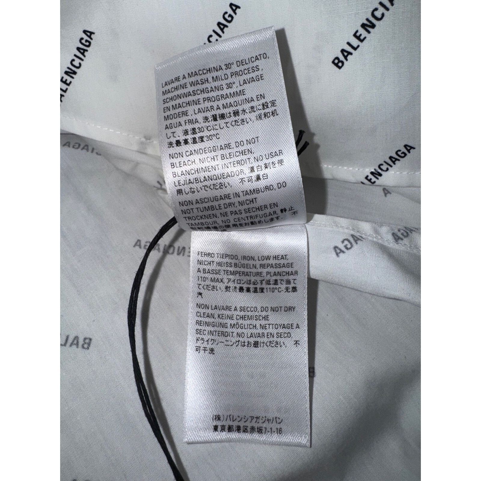 Balenciaga Balenciaga White Black All Over Logo Long Sleeve Button Up Size US M / EU 48-50 / 2 - 22 Thumbnail