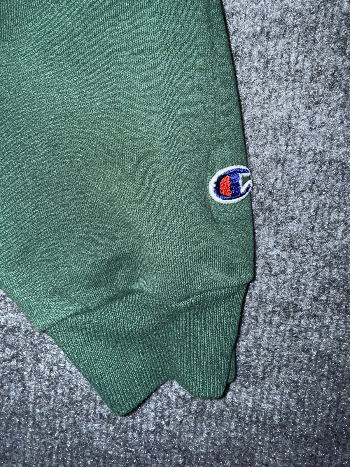 Champion Vintage Champion Crewneck Sweatshirt Green Script L Size US L / EU 52-54 / 3 - 4 Thumbnail