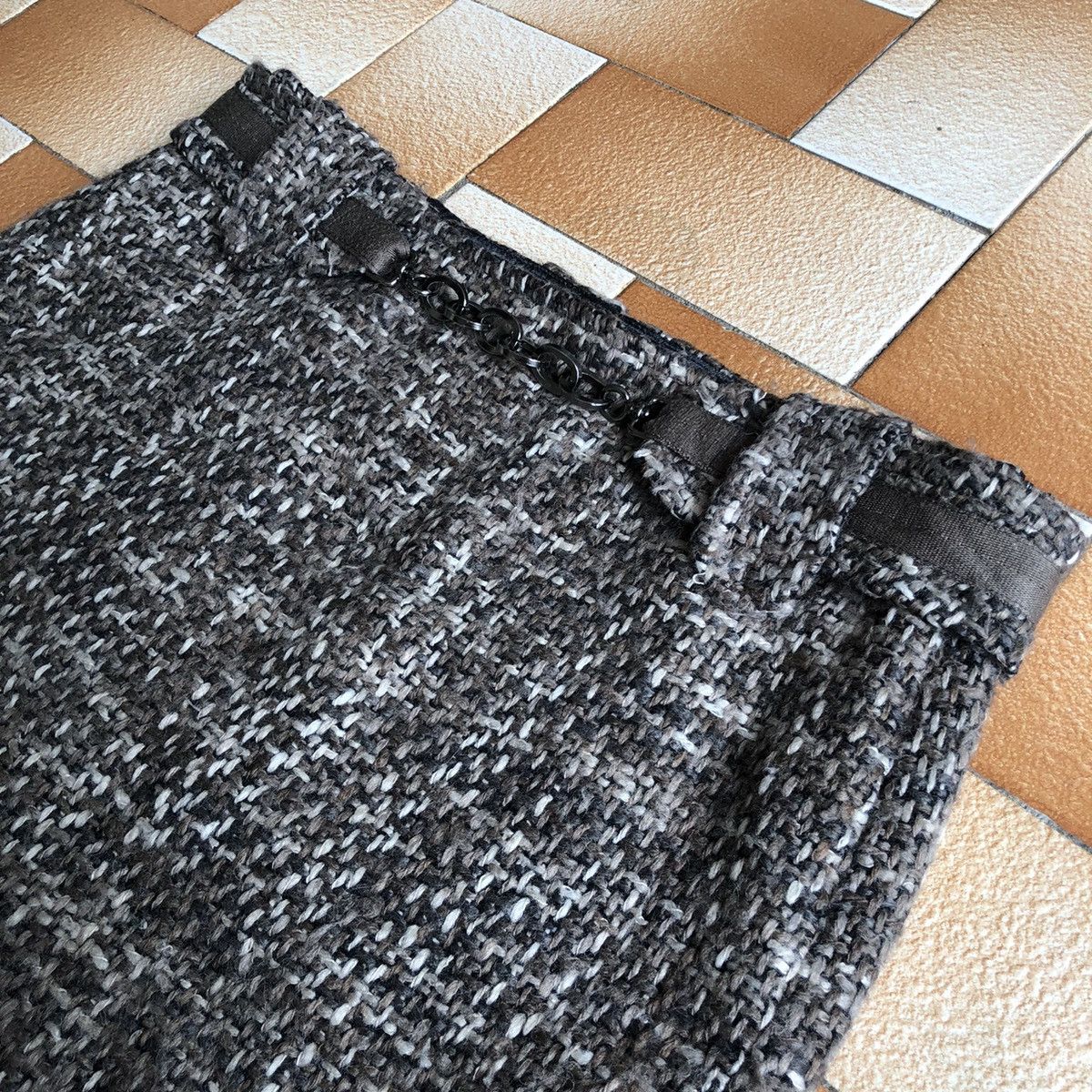 Max Mara S MAC MARA Tweed Wool Blend Mini Skirt Size 28" / US 6 / IT 42 - 4 Thumbnail