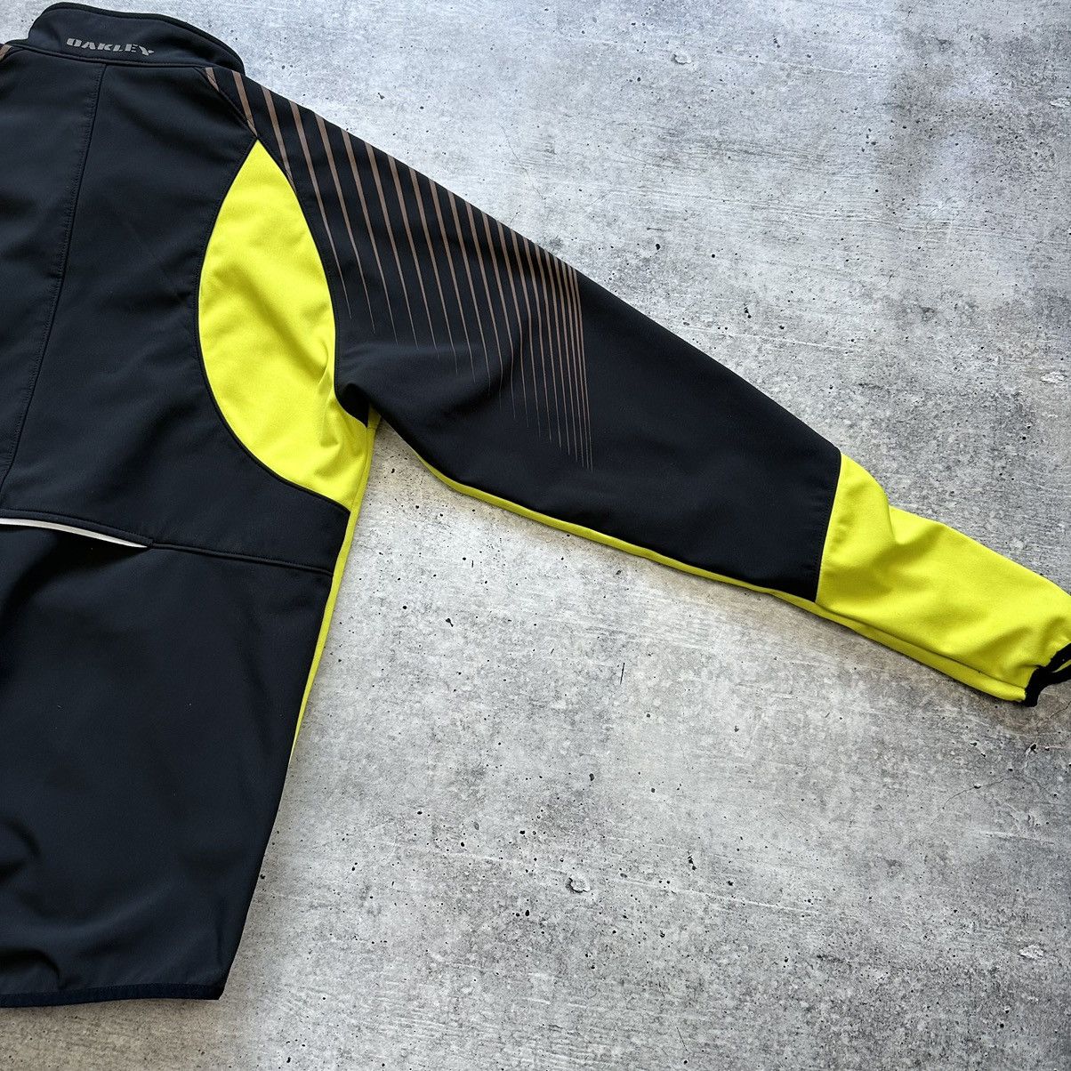 Oakley Oakley Running Zip Jacket Reflective Black Yellow Men’s Size US L / EU 52-54 / 3 - 18 Thumbnail