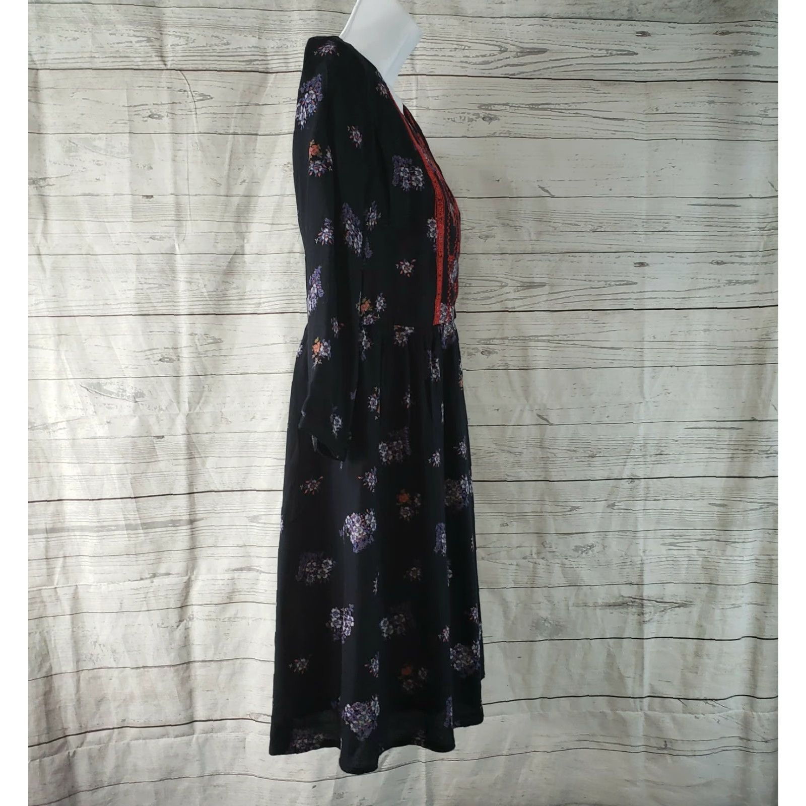 Old Navy Old Navy Womens Dress XS Black Red Floral Embroidered 3/4 Sleeve Rayon Dress Size XS / US 0-2 / IT 36-38 - 3 Thumbnail