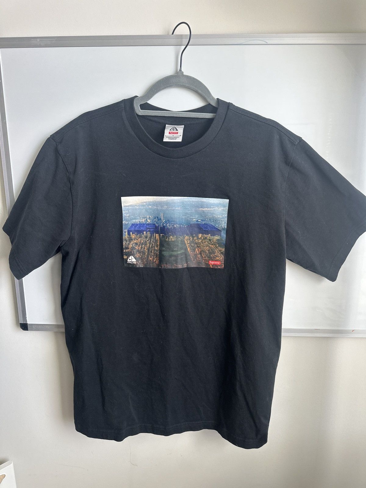 Supreme x Nike ACG Grid selling Tee