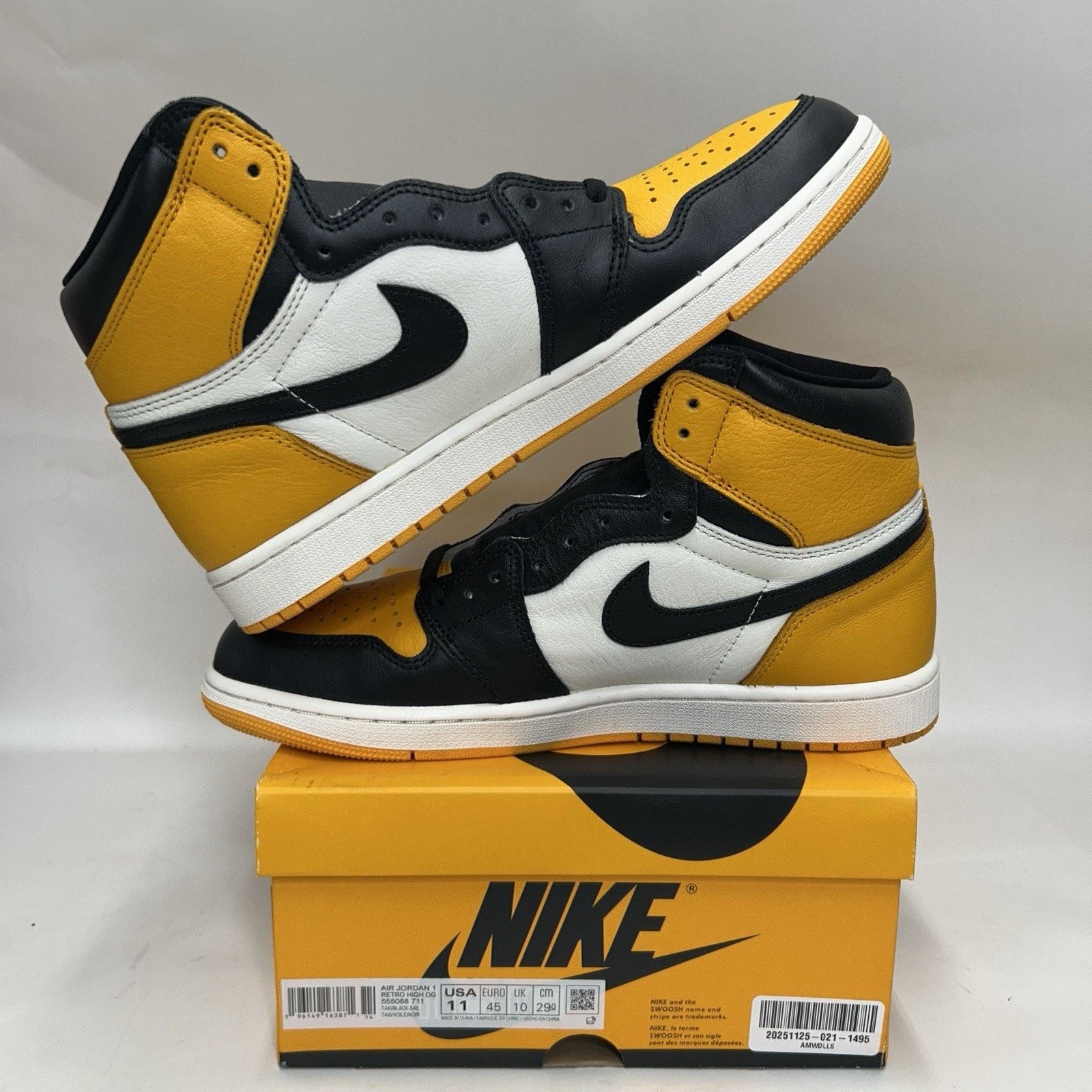 Jordan Brand Nike Air Jordan 1 Retro High OG “Taxi/Black-Sail” 555088-711 Size US 11 / EU 44 - 3 Thumbnail