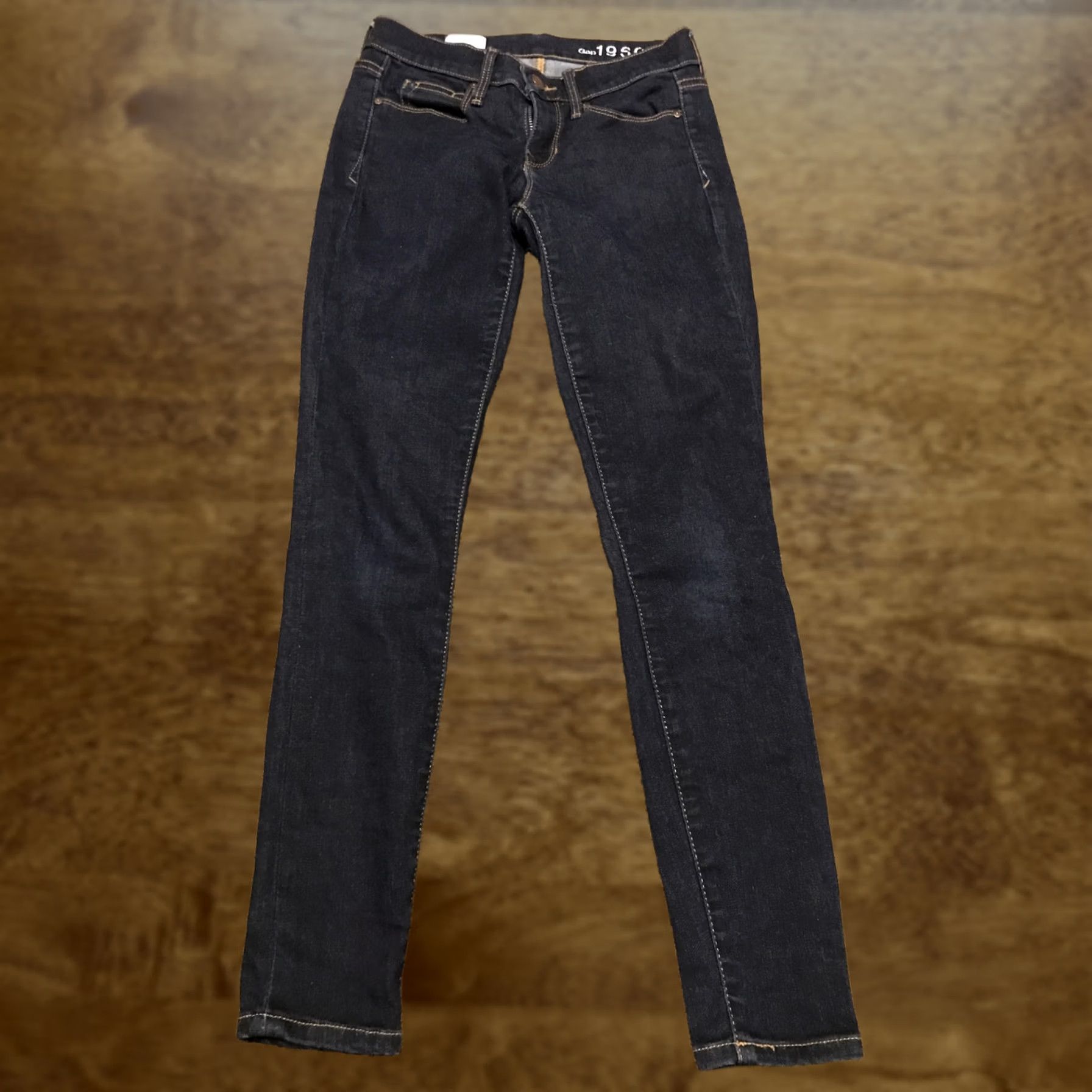 Gap Gap Women Legging Jean Skinny Jeans 25P Petite Dark Wash Cotton Blend Slim Denim 27 Inseam B13 Mens Girls Womens Size 42" / US 20 - 1 Thumbnail