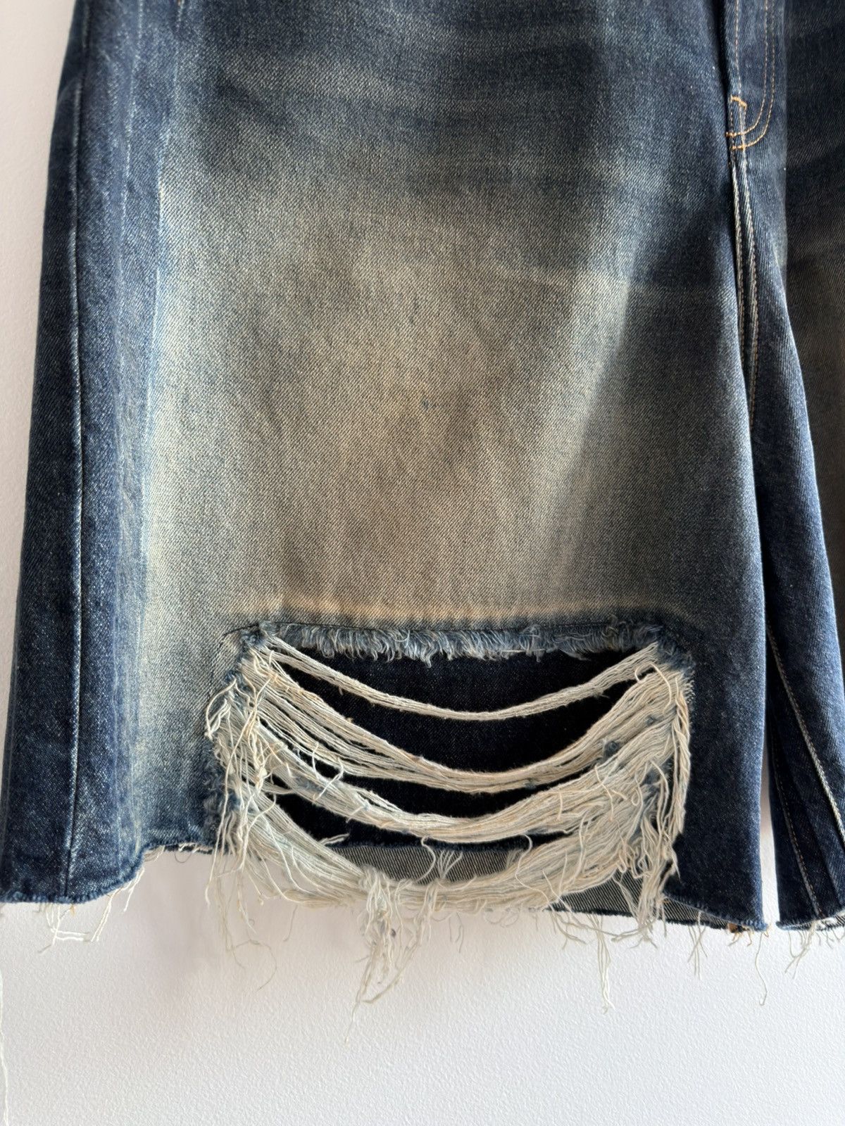 Vetements *RARE* GVASALIA VETEMENTS DENIM BAGGY DISTRESSED SHORT Size US 36 / EU 52 - 3 Thumbnail