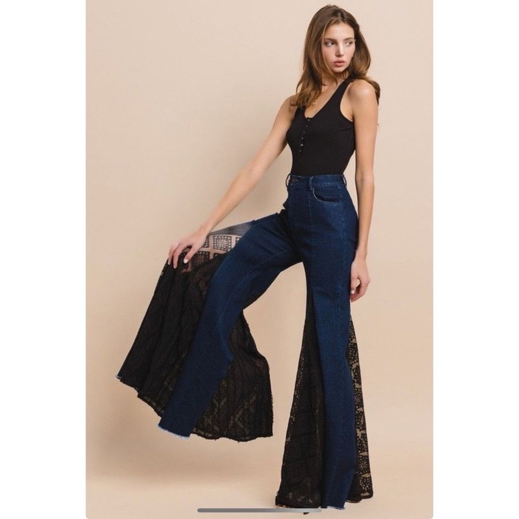 The Unbranded Brand NWOT Wilson Wide Leg Jeans with Lace Detail – Size Small Size 28" / US 6 / IT 42 - 4 Thumbnail