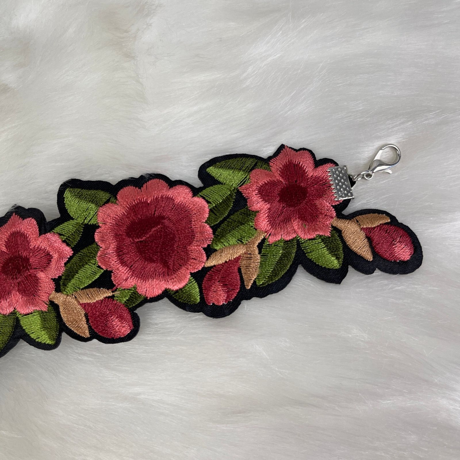 Other Embroidered Floral Choker Necklace Pink Green Black NWOT Size ONE SIZE - 4 Thumbnail